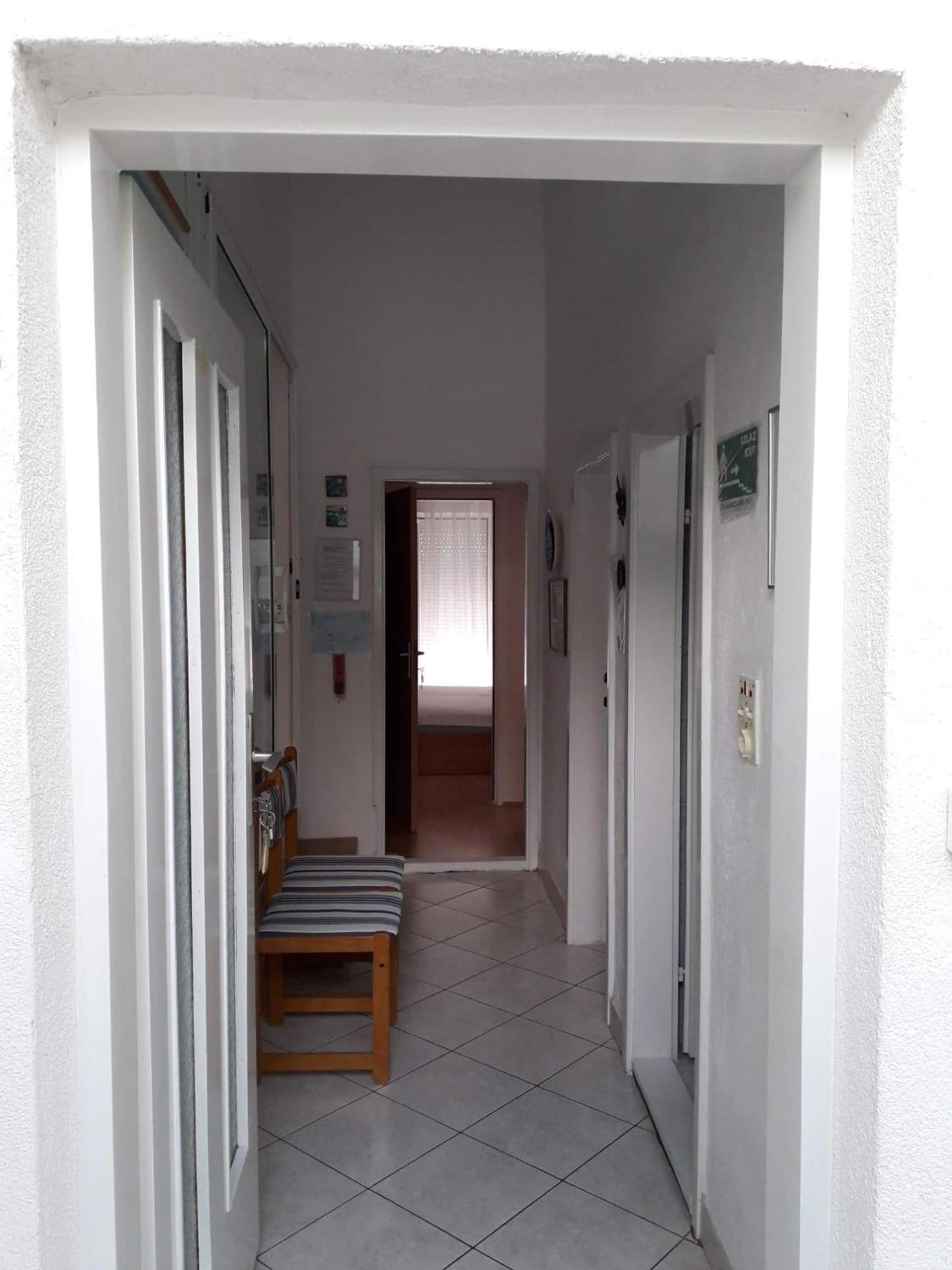 Apartments With A Parking Space Pisak, Omis - 1009 エクステリア 写真
